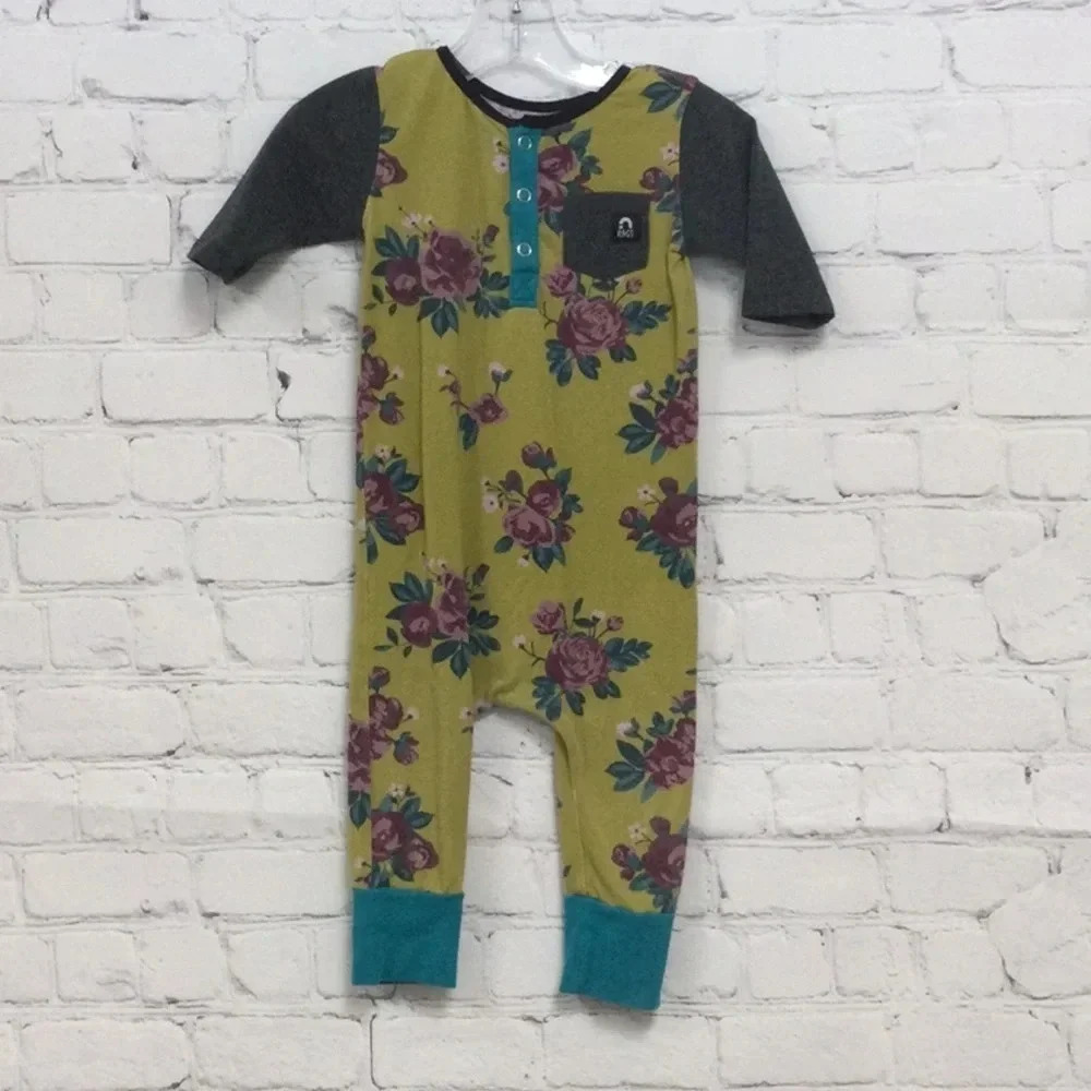 Rags Long Sleeve Rose Romper or Sleeper size 12-18M